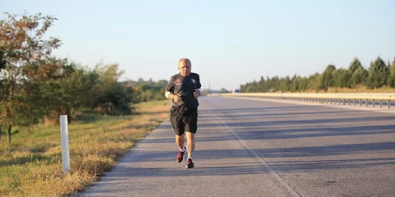 YARI MARATONLARIN ARANAN İSMİ: REMZİ HOCA