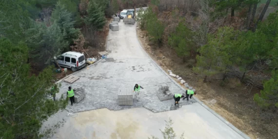 Tur otobüsleri cam seyir terasına çıkabilecek