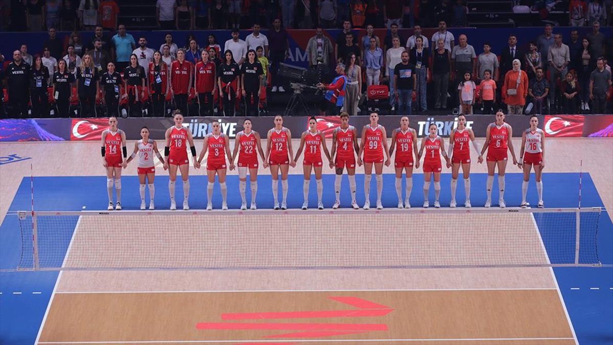 a-milli-kadin-voleybol-takiminin-rakibi-hollanda-vEpbs8su.jpg