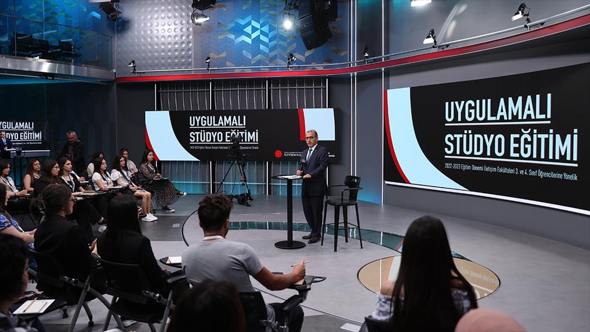 aadan-universite-ogrencilerine-uygulamali-studyo-egitimi-NNeXbsp6.jpg