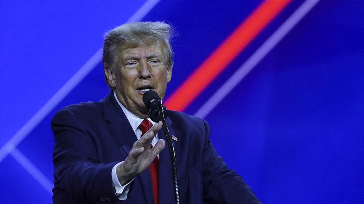 abd-medyasi-donald-trump-hakkinda-gizli-belgelere-iliskin-dava-acildi-jTKaQGsu.jpg