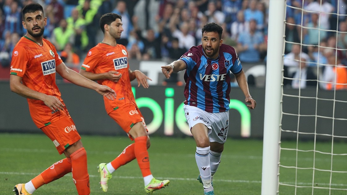 alanyaspor-super-ligdeki-en-kotu-sezonunu-geride-birakti-g3Hvtp5n.jpg