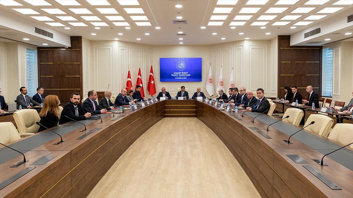 asgari-ucret-tespit-komisyonu-saat-1100de-toplanacak-m5nkFA7x.jpg