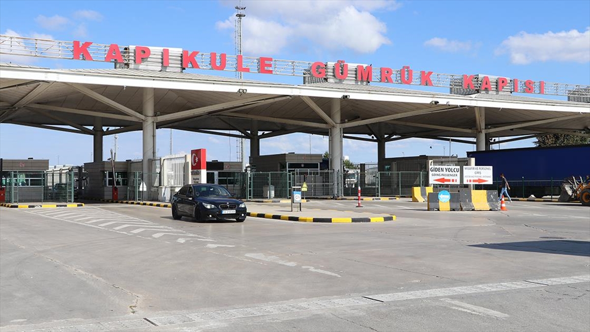 avrupada-yasayan-turklerin-tatil-icin-yurda-gelisinde-yogunluk-bekleniyor-cXONa7uZ.jpg