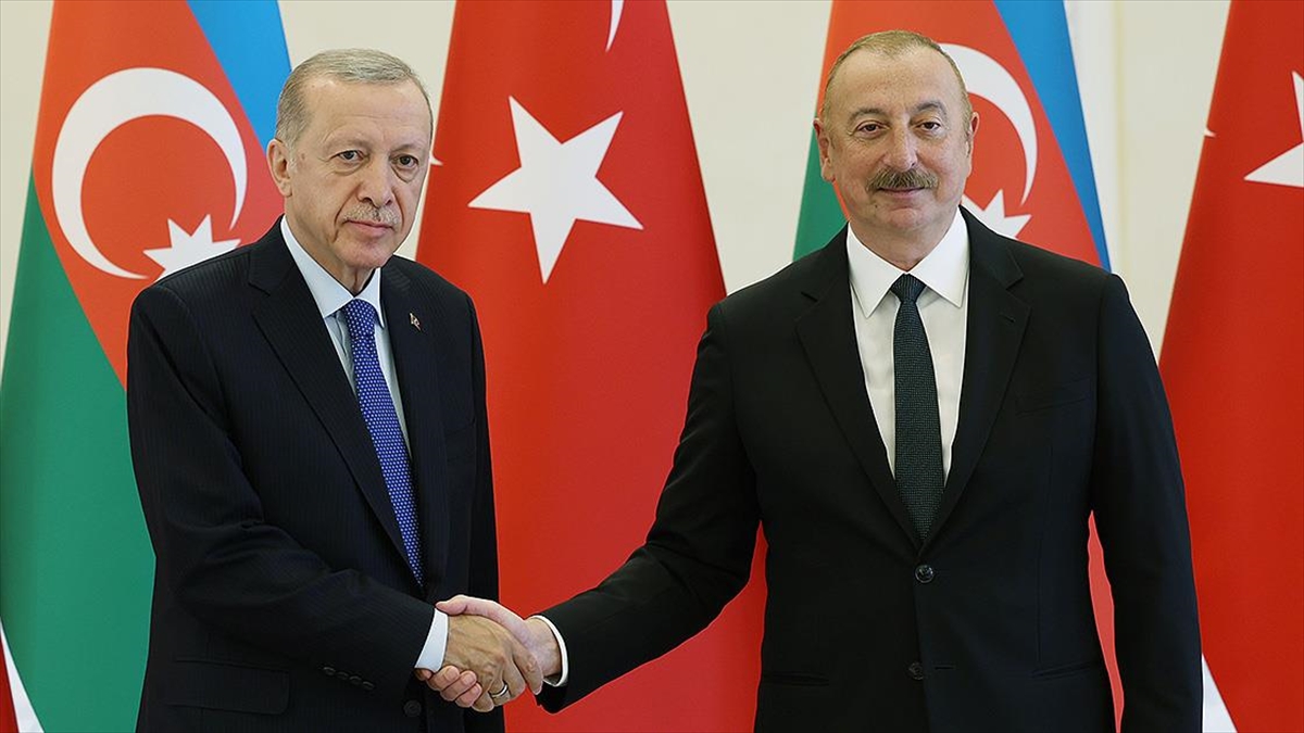 azerbaycan-cumhurbaskani-aliyev-turkiye-ile-azerbaycan-birligi-ve-kardesligi-istikrar-gelisme-ve-guvenlik-etkenidir-S8lRaykW.jpg
