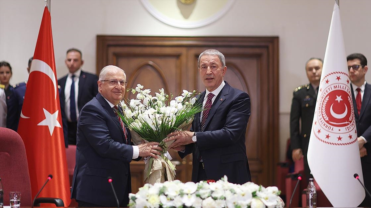 bakan-guler-birinci-onceligimiz-artan-bir-azim-ve-kararlilikla-terorle-mucadele-olacaktir-lFGUF548.jpg