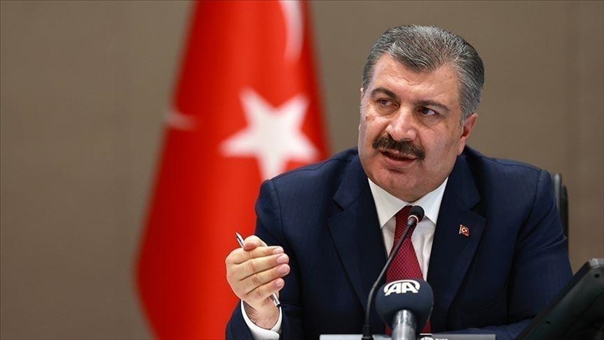 bakan-kocadan-yabanci-uyruklu-kisilerin-oncelikli-hasta-muamelesi-gordugu-iddialarina-yanit-SReSgY2r.jpg