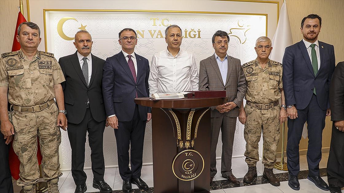 bakan-yerlikaya-terorle-mucadeledeki-azim-ve-kararliligimiz-durmadan-devam-edecek-DtamgxNN.jpg