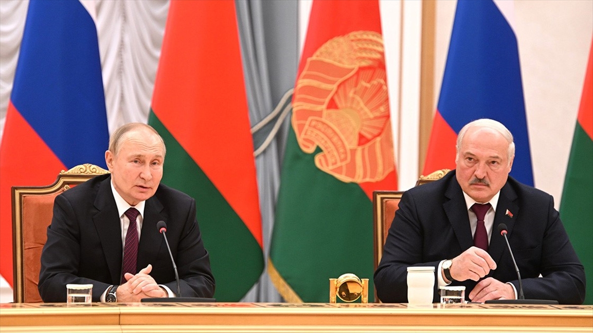 belarus-cumhurbaskani-lukasenko-putin-ile-telefonda-gorustu-4GD6bsJY.jpg