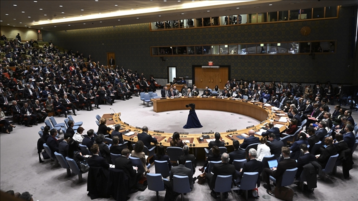 bmgk-nefret-soylemi-ve-yabanci-dusmanliginin-catismayi-tetikledigini-kabul-eden-tasariyi-onayladi-RqKc7bzf.jpg