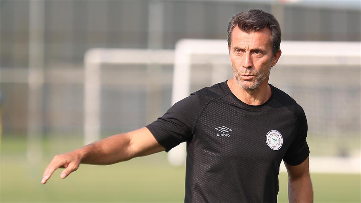 caykur-rizesporda-teknik-direktor-bulent-korkmaz-donemi-sona-erdi-bLDIkp8t.jpg