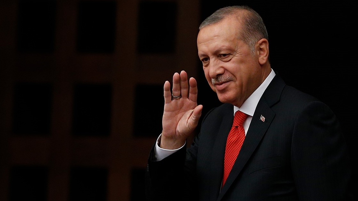 cumhurbaskani-erdogan-baku-2023-dunya-tekvando-sampiyonasinda-madalya-kazanan-sporculari-tebrik-etti-d6NycFlf.jpg
