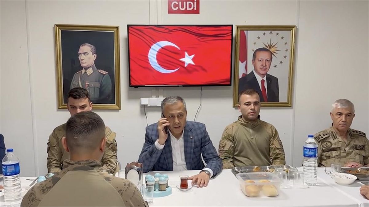 cumhurbaskani-erdogan-cudi-dagindaki-jandarmalara-seslendi-sizlerin-durusu-bu-milletin-huzuru-olacaktir-nyWhuSiJ.jpg