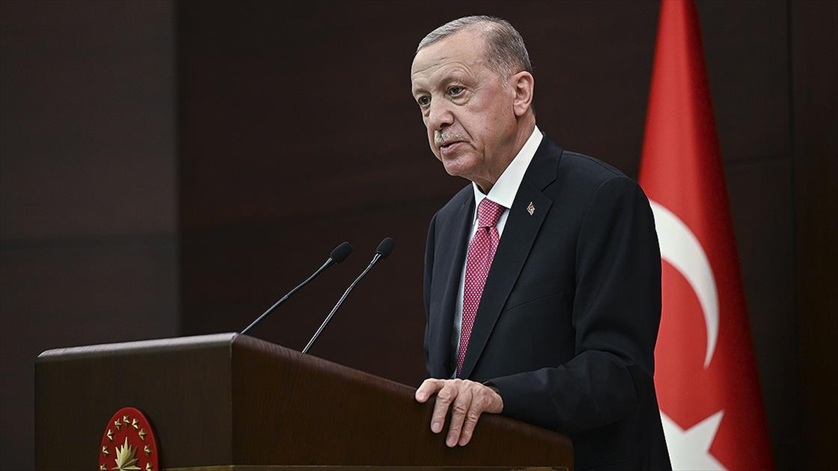 cumhurbaskani-erdogandan-lgs-tercihi-yapacak-depremzede-ogrencilere-ek-kontenjan-mujdesi-W5XgOCR1.jpg