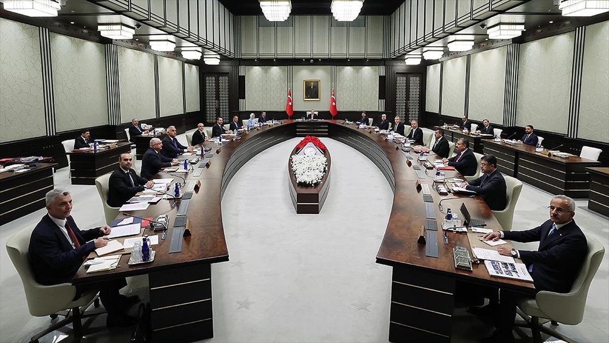 cumhurbaskanligi-kabinesi-toplandi-LFb1I4Zm.jpg