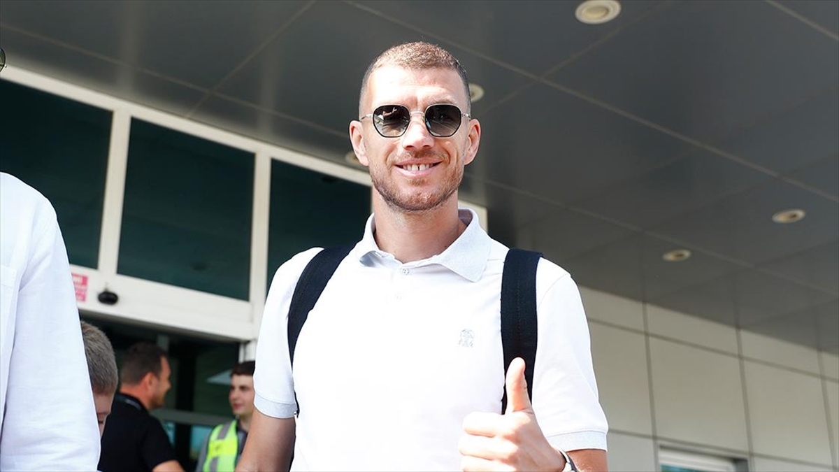 edin-dzeko-fenerbahce-icin-istanbula-geldi-d5n92SVO.jpg
