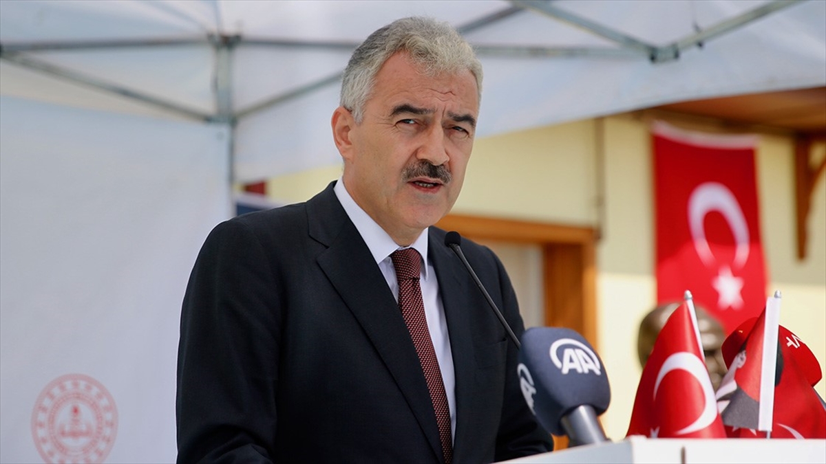 emniyet-genel-mudurlugune-erol-ayyildiz-atandi-aNlRCApW.jpg