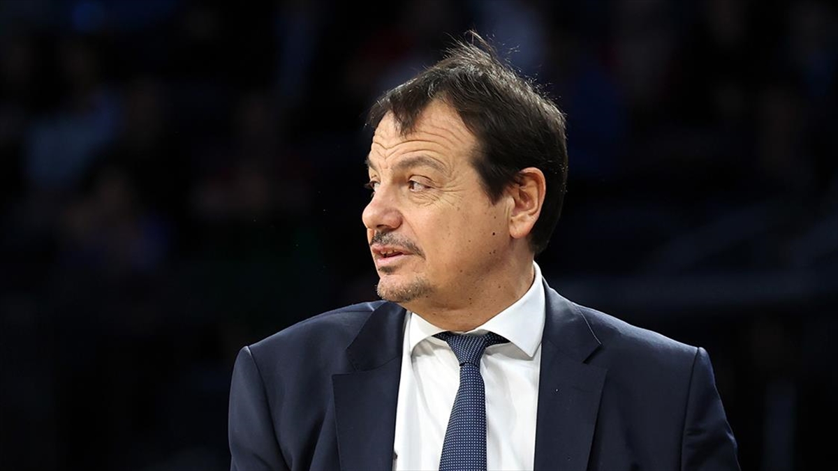 ergin-ataman-yunan-ekibi-panathinaikos-ile-2-yillik-sozlesme-imzaladi-3msMZqPf.jpg