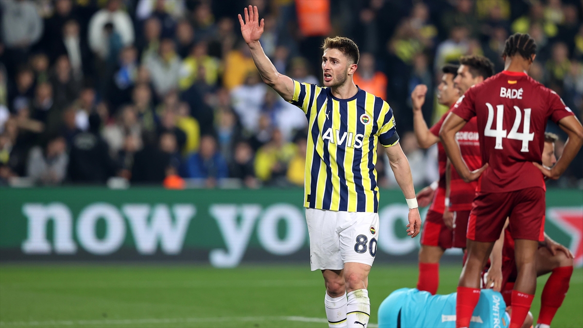 fenerbahceli-futbolcu-ismail-yuksek-pfdkye-sevk-edildi-CcMD5fpQ.jpg