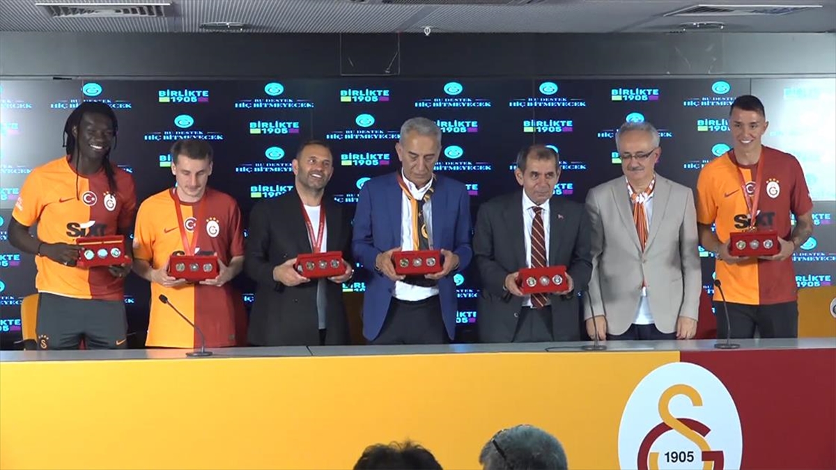 galatasarayin-23-sampiyonlugu-icin-hatira-para-basildi-KDRFykIl.jpg