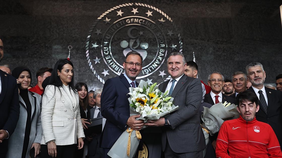 genclik-ve-spor-bakani-bak-turkiye-hem-sporda-hem-de-genclikte-dunyanin-onde-gelen-ulkeleri-arasina-girdi-TTImarS3.jpg