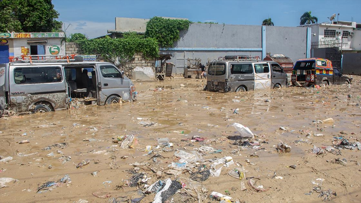 haitide-meydana-gelen-selde-ilk-belirlemelere-gore-15-kisi-hayatini-kaybetti-4ksaE6rx.jpg