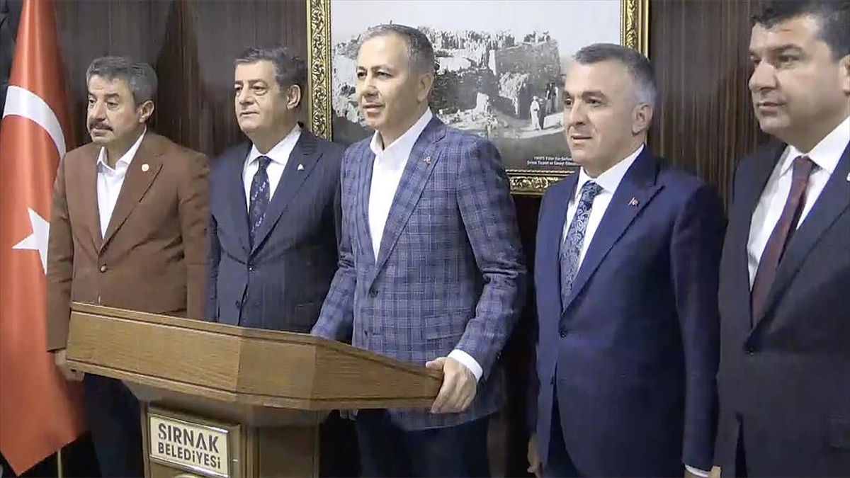 icisleri-bakani-yerlikaya-bir-yandan-terorun-kokunu-kuruturken-bir-yandan-da-kardesligimizi-pekistirecegiz-FRxjXcuD.jpg