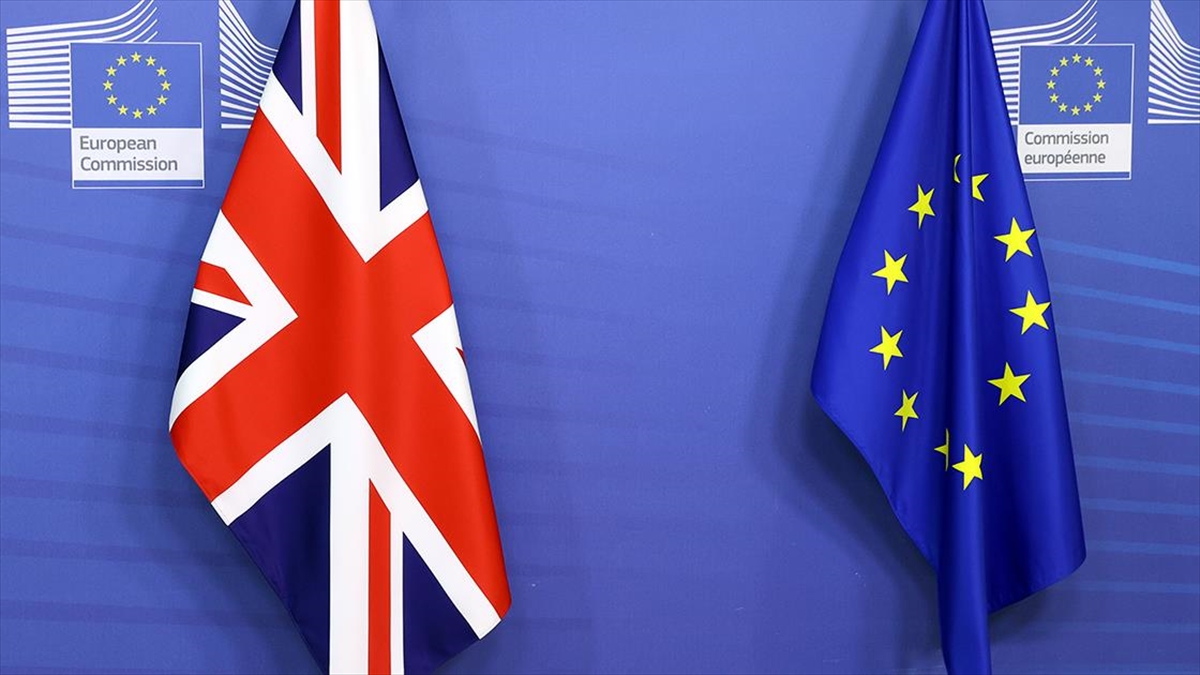 ingilterenin-ab-ile-birlikteligini-sona-erdiren-brexitin-uzerinden-7-yil-gecti-hNOscC1x.jpg