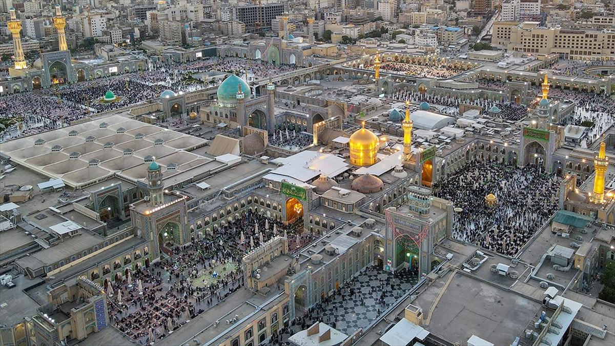 iranda-inanc-turizminin-one-cikan-sehri-meshed-her-yil-milyonlarca-ziyaretciyi-agirliyor-yWiaFQsV.jpg