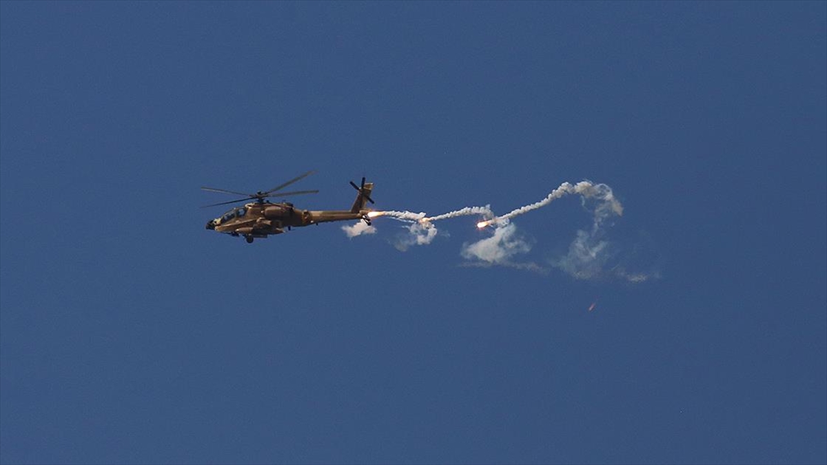 israil-bati-seriada-yillar-sonra-ilk-kez-apache-helikopterle-hava-saldirisi-duzenledi-PxH3UktK.jpg