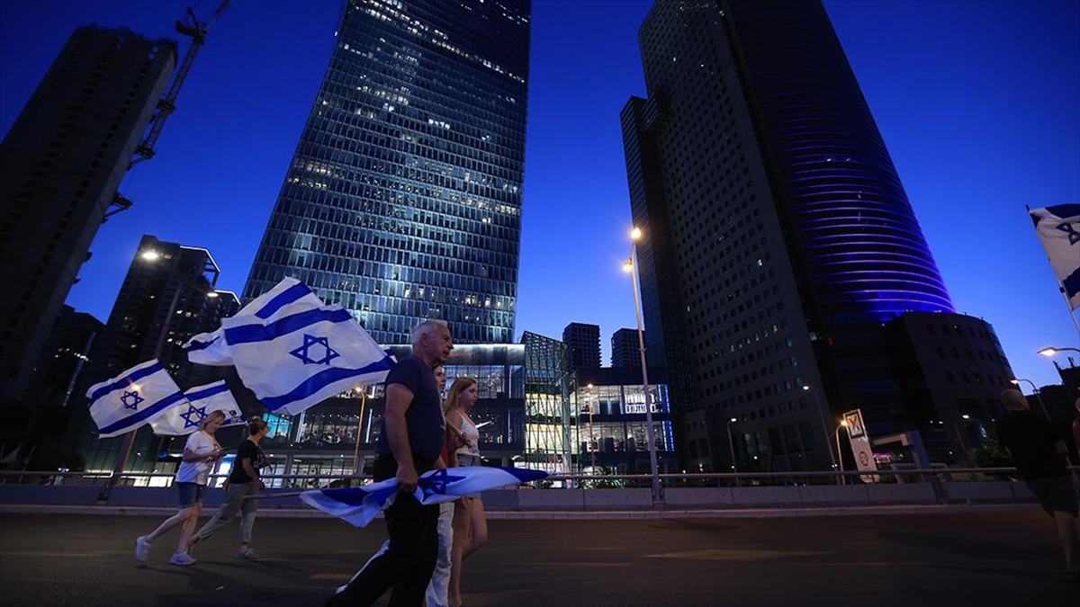 israilliler-hukumetin-yargi-duzenlemesine-karsi-protestolarin-25inci-haftasinda-yine-meydanlarda-uG6MyUKr.jpg