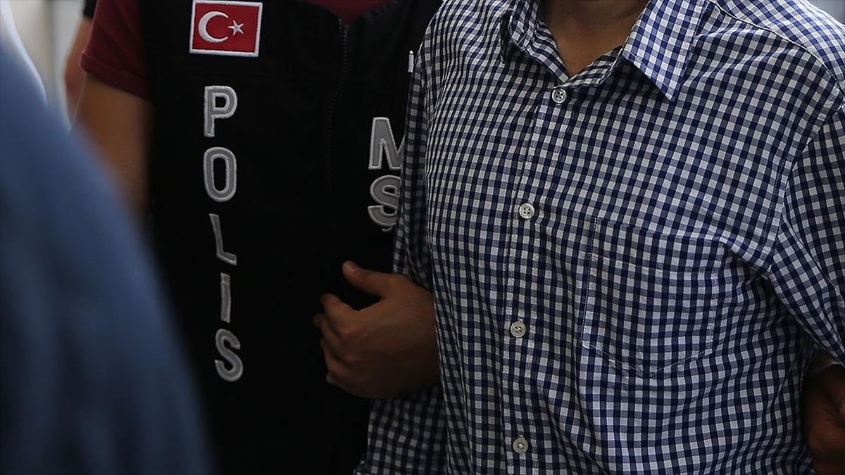 istanbulda-feto-operasyonunda-28-zanli-yakalandi-AgwMwtwv.jpg