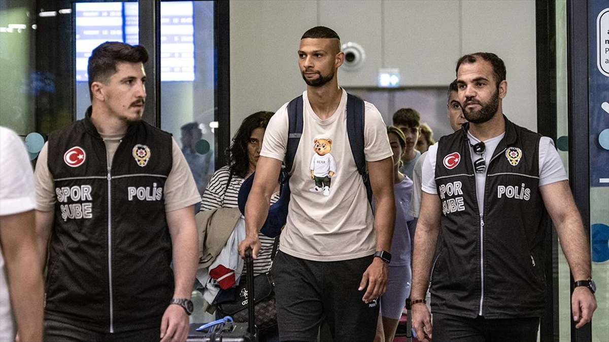 joaquin-fernandez-moreno-trabzonspor-icin-istanbulda-GypfTKql.jpg