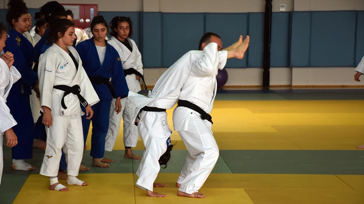 kadin-umit-milli-judo-takimi-avrupa-sampiyonasina-altin-madalya-parolasiyla-hazirlaniyor-W91FDnYx.jpg