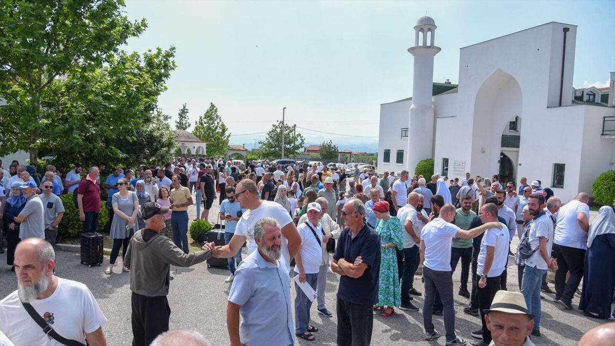 karadagdan-ilk-haci-kafilesi-yola-cikti-s7sGNsrd.jpg