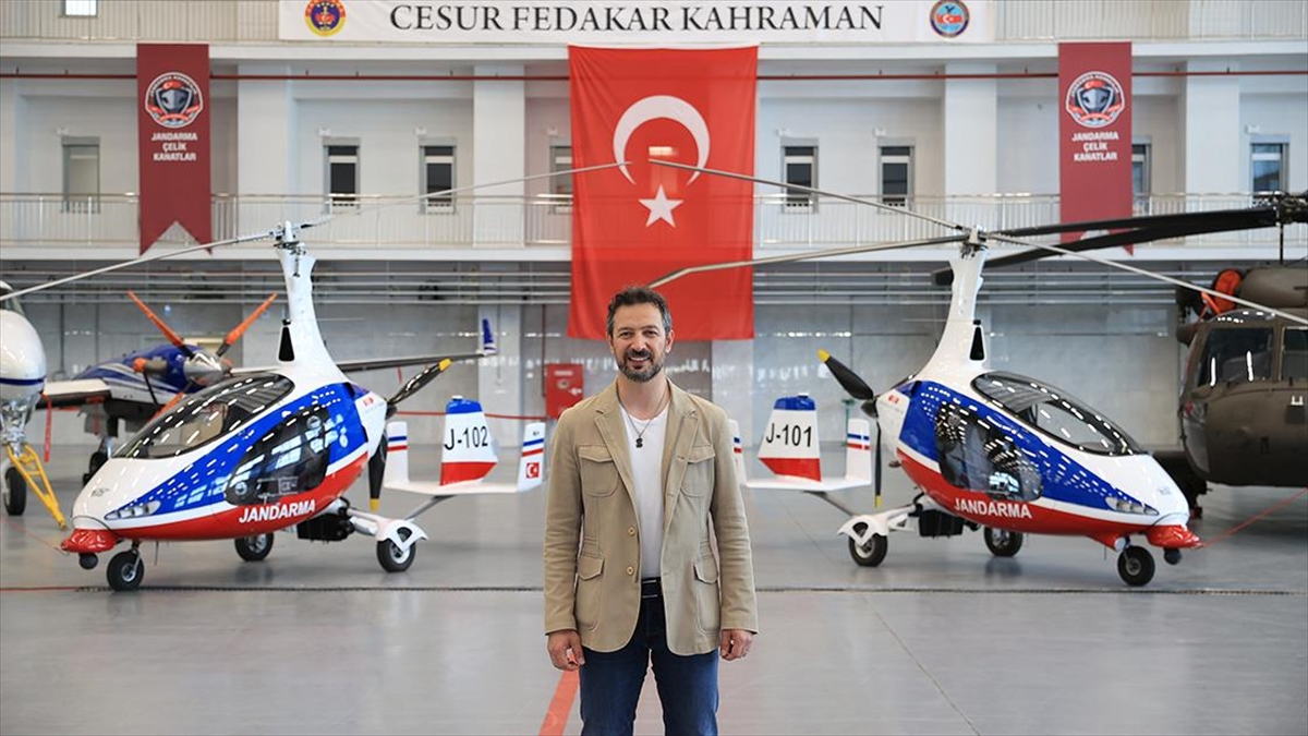 opera-sanatcisindan-jandarmanin-kurulus-yil-donumune-ozel-beste-KFBle8Jx.jpg