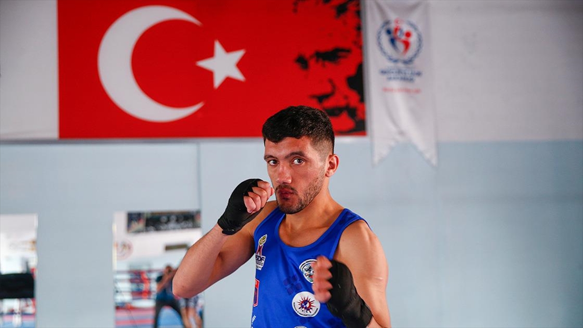 sampiyon-muaythai-sporcusu-yeni-basarilar-icin-calisiyor-HD9lRDQ8.jpg