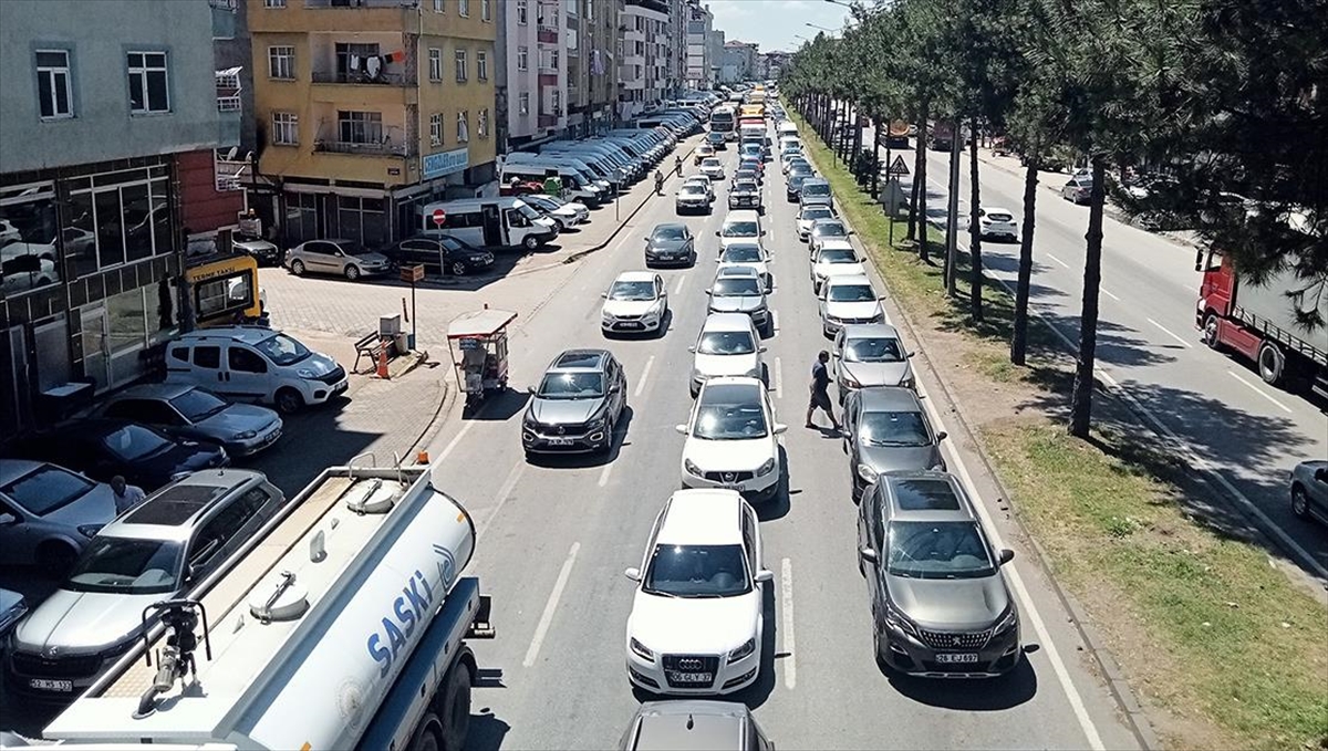 samsun-ordu-kara-yolunda-trafik-yogunlugu-mNXWTxts.jpg