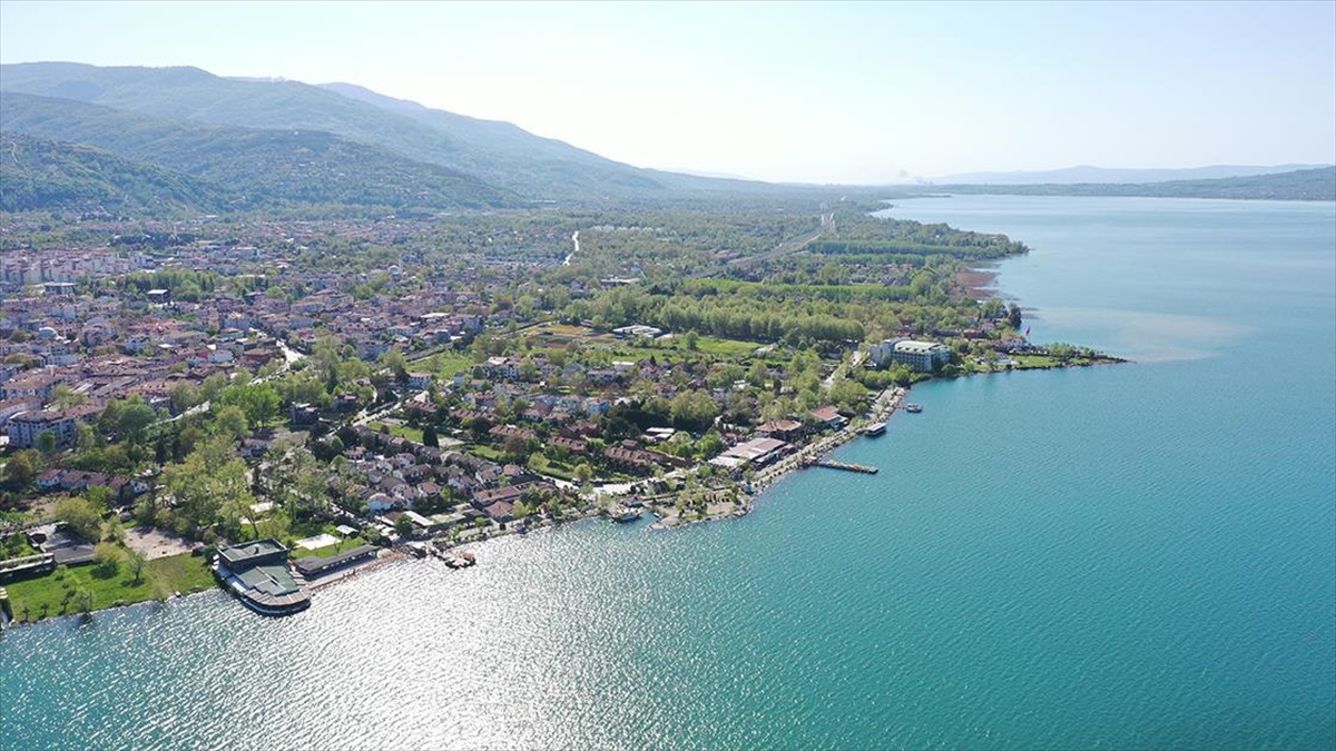 sapanca-golunde-su-seviyesi-maksimuma-ulasti-JC4Csyje.jpg