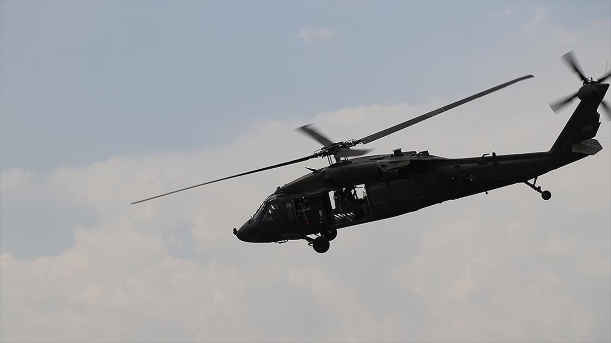 suriyenin-kuzeydogusundaki-helikopter-kazasinda-22-abd-askeri-yaralandi-BhFIUVf5.jpg