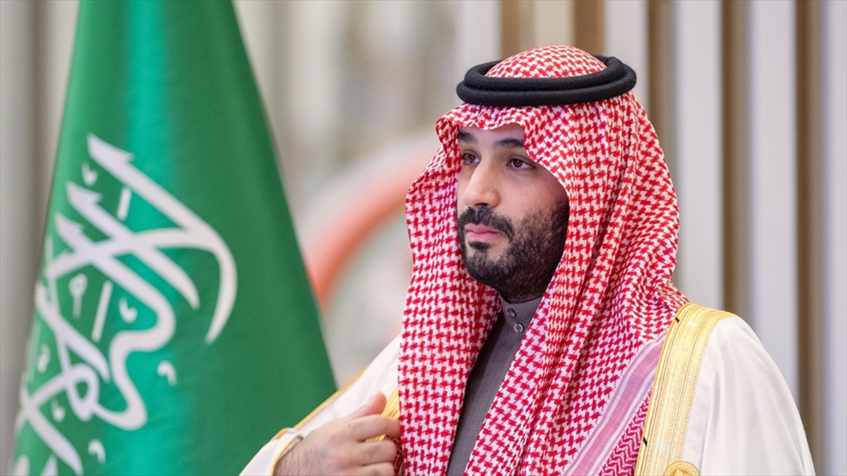 suudi-arabistan-veliaht-prensi-bin-selmanin-fransa-ziyaretine-onemli-anlasmalar-damgasini-vurdu-ZywfvPqe.jpg