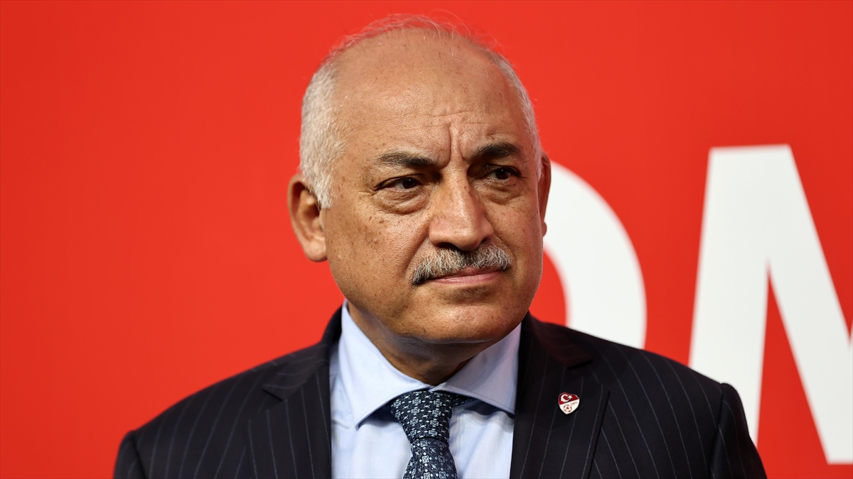 tff-baskani-mehmet-buyukeksi-futbolun-ekonomisi-ve-surdurulebilirlik-acisindan-buyuk-bir-sikinti-var-uHuHnO2x.jpg