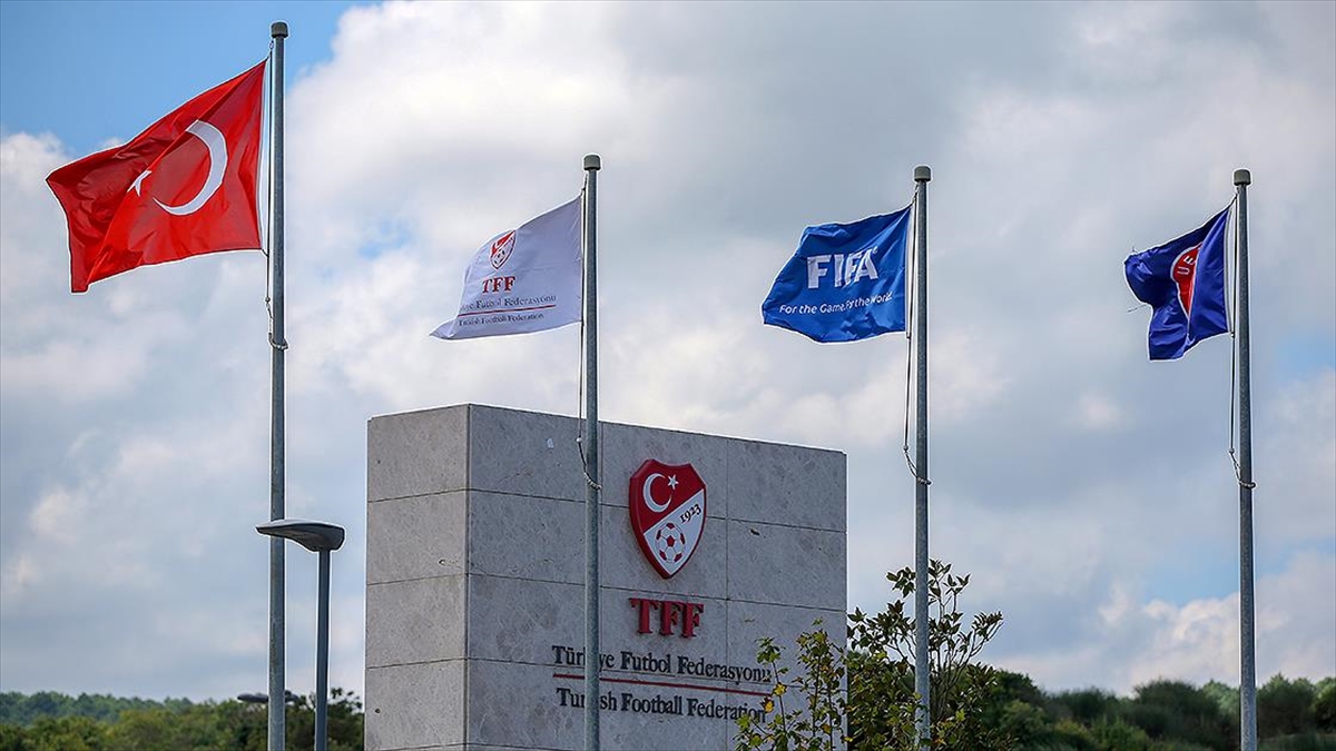 tff-yeni-sezon-futbolcu-uygunlugu-kurallarini-acikladi-a8uAsvF8.jpg
