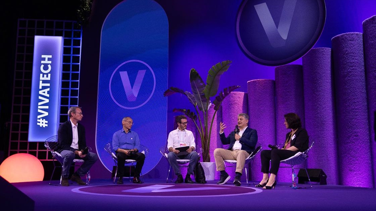 togg-vivatechte-startuplarla-bulustu-62AuNPgu.jpg
