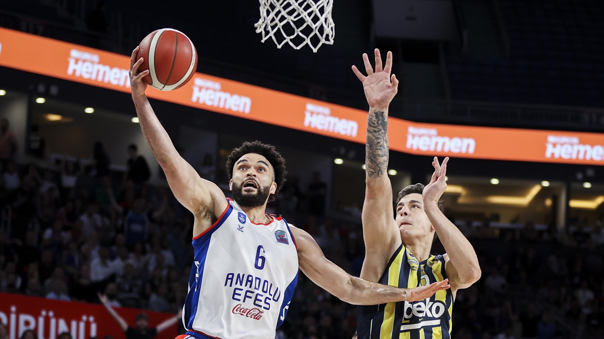 turkiye-sigorta-basketbol-super-ligiinde-anadolu-efes-ilk-finalist-oldu-jLkiVNVj.jpg