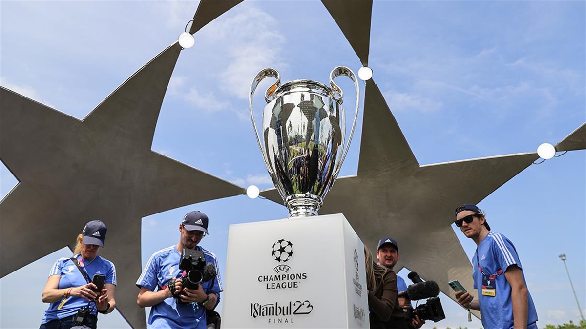 uefa-sampiyonlar-festivalinin-acilisi-toreni-yapildi-ruBtNW6L.jpg