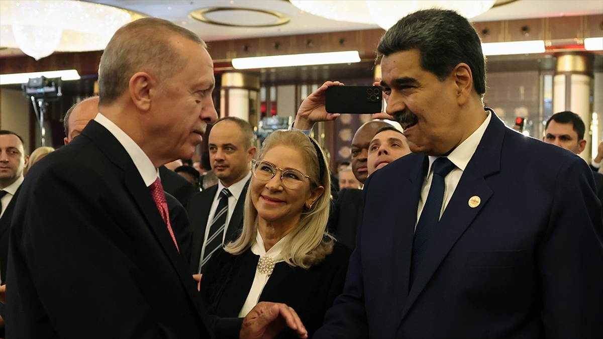 venezuela-devlet-baskani-maduro-cumhurbaskani-erdoganin-goreve-baslama-toreninin-goruntulerini-paylasti-Icj7deZN.jpg