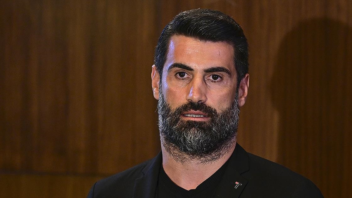 volkan-demirelin-ilk-hedefi-hatayspor-ile-yesil-sahalara-donmek-dGF4xqLE.jpg