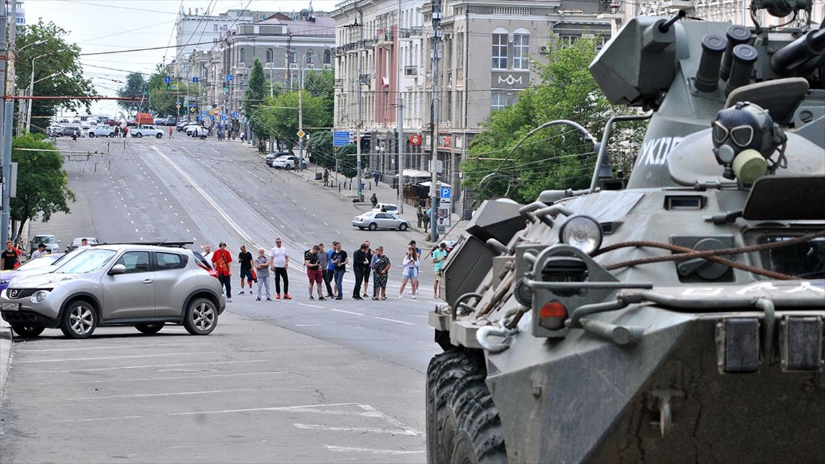 wagnerin-isyani-sonrasinda-rostovda-askeri-hareketlilik-suruyor-DhqwBa9U.jpg