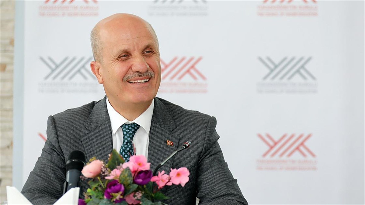 yok-baskani-ozvar-universiteye-giris-sinavinin-kaldirilmasina-iliskin-bir-calisma-su-an-gundemde-yok-Vi5aUORc.jpg